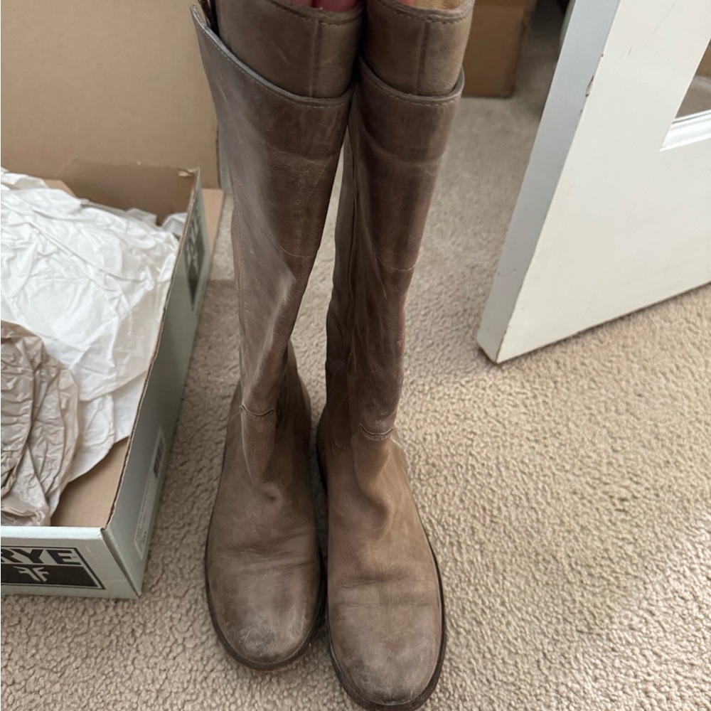 Women’s Frye Paige Riding Boot - Picture 4 of 9